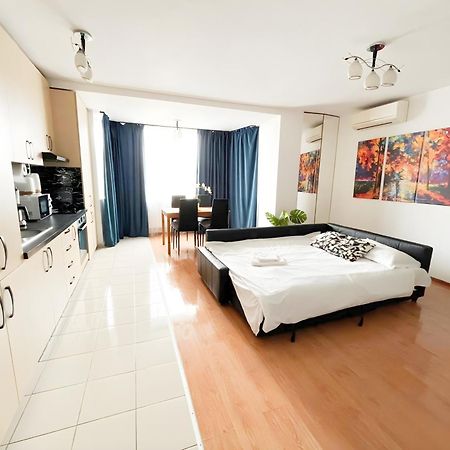 Enchanting Retreat - Historic Old Town - Pet-Friendly Haven - Steps From Unirii Bucureşti Exterior foto