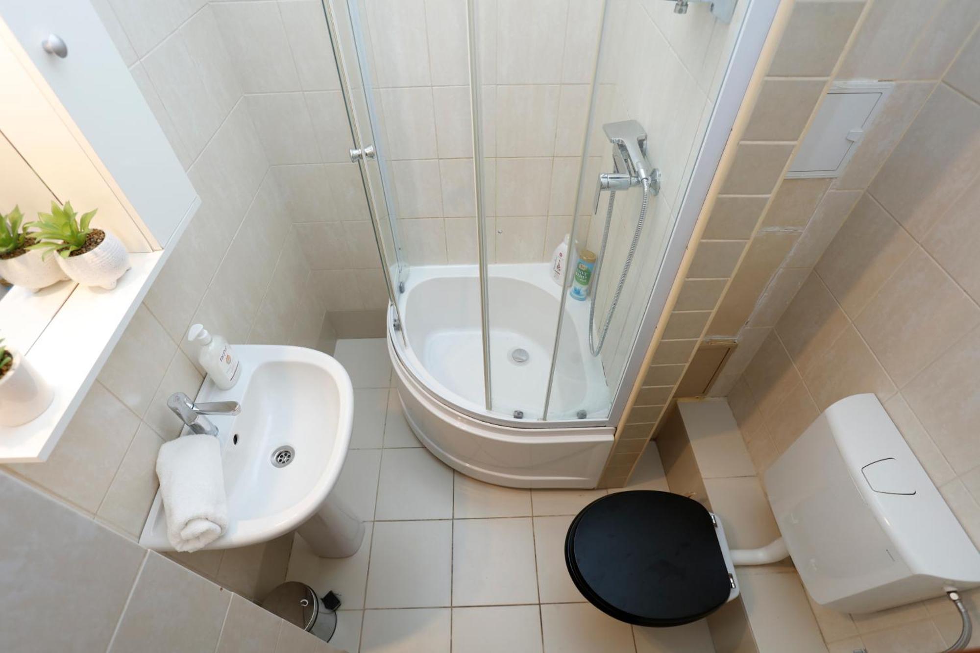 Enchanting Retreat - Historic Old Town - Pet-Friendly Haven - Steps From Unirii Bucureşti Exterior foto